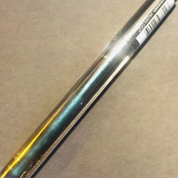 Rimmel Edition Holo Metallic Lip Alloy Obsidian Limited Edition - Picture 3 of 8